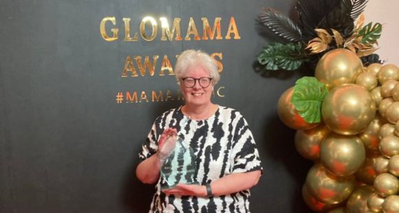 Marion At Glomama Awards with the award for best campaign for BLAW