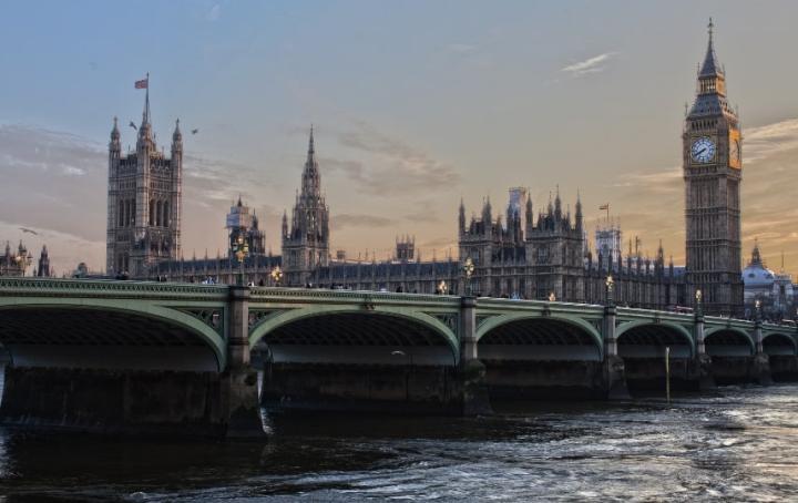 The houses of parliament and Westminster bridge.